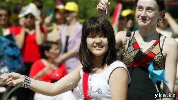 Более 1,7 млн детей в Казахстане отдыхают в летних лагерях и трудоустроены