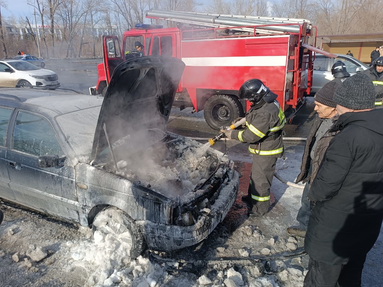 Автомобиль горел в Усть-Каменогорске