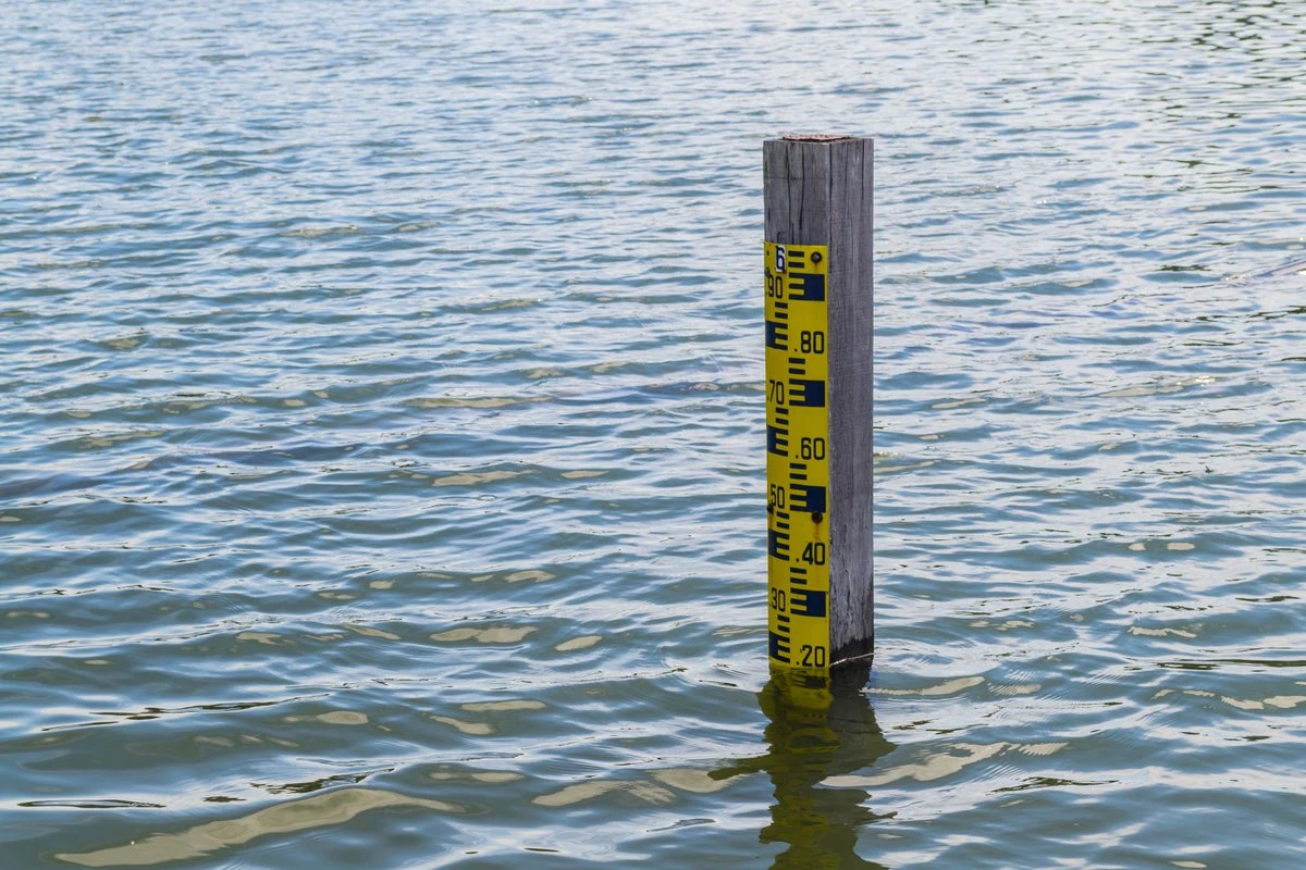 В ВКО ведут круглосуточное наблюдение за уровнем воды в реках (видео)