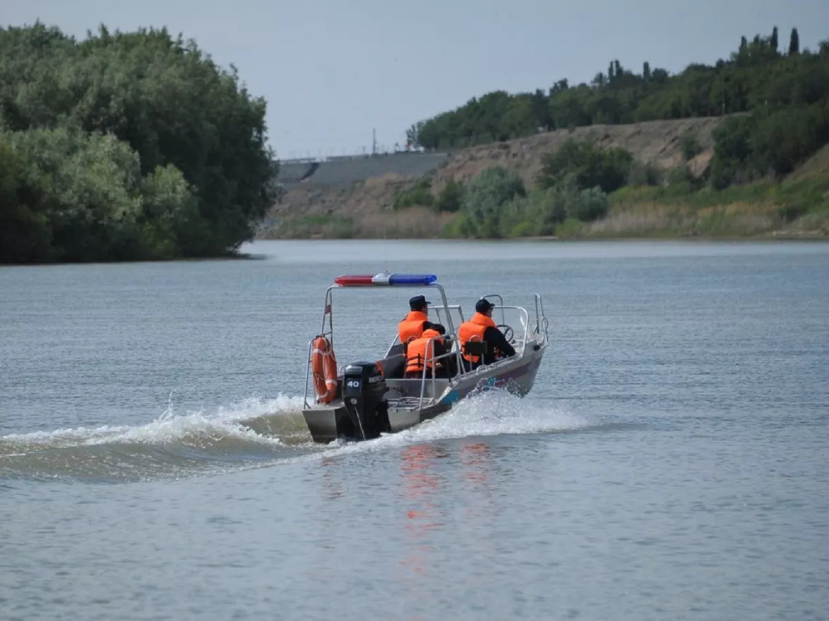 Дамбу прорвало в Китае: названа причина повышения уровня воды в Черном Иртыше