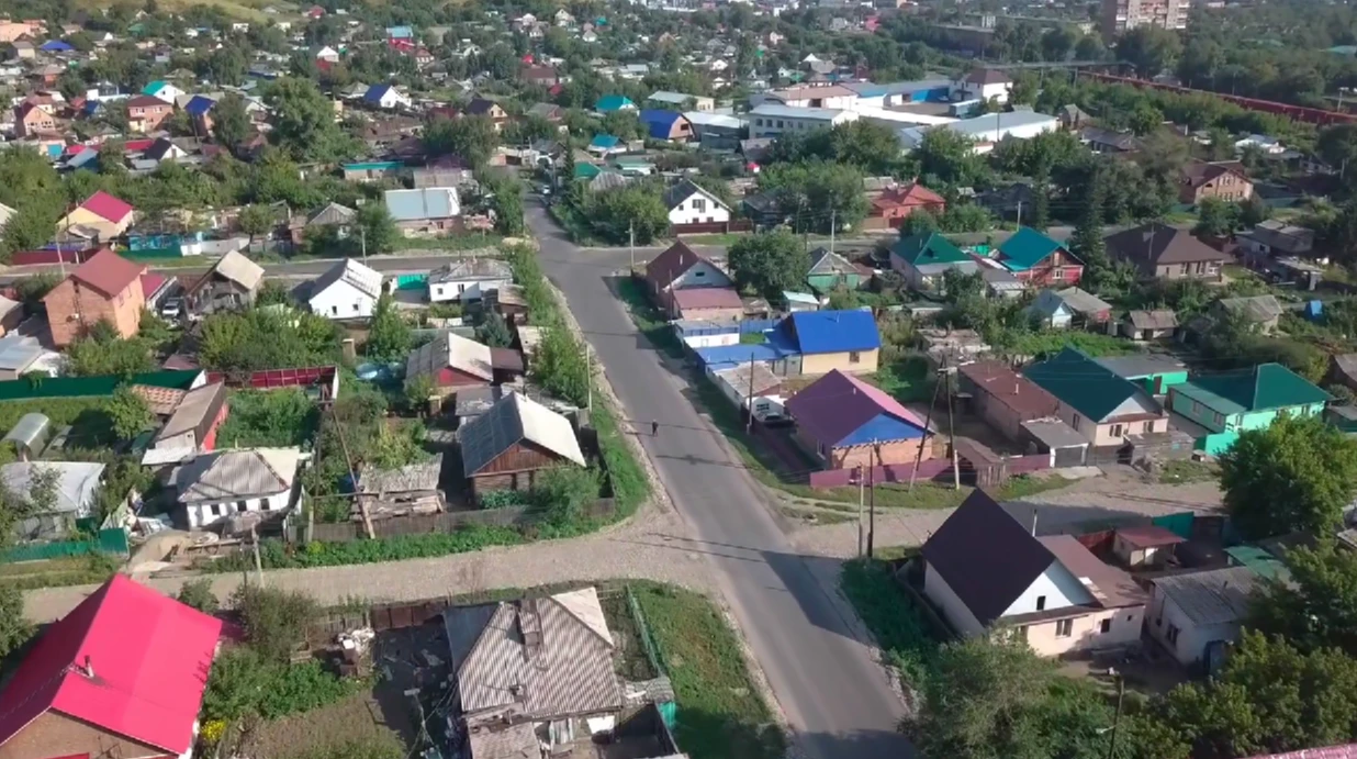 В Усть-Каменогорске завершено асфальтирование ключевых улиц в микрорайонах города (видео)