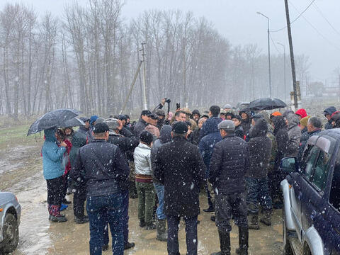 Представители двух министерств побывали в селе Маралды Курчумского района