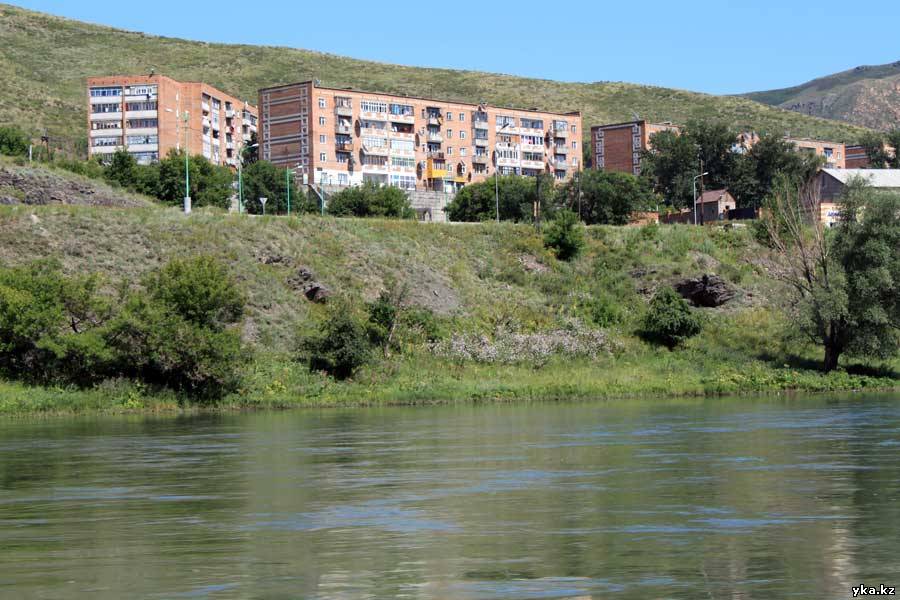 Погода усть каменогорск дней. Усть Каменогорск новая Согра фото. Район новая Согра. Казахстан г Усть-Каменогорск пос. новая Согра ВОЕНИЙ част. 6638. Вид на реку Абакан с нижней Согры.